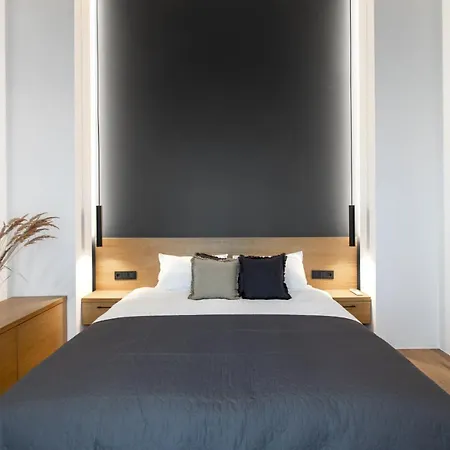 Апартаменти Holidayplus Multiple Apartments, By Cohost Паланга