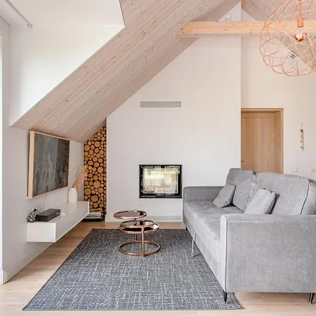 Holidayplus Multiple Apartments, By Cohost