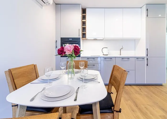 Апартаменти Holidayplus Multiple Apartments, By Cohost Паланга