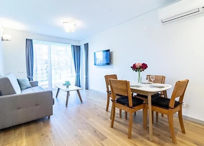 Holidayplus Multiple Apartments, By Cohost *