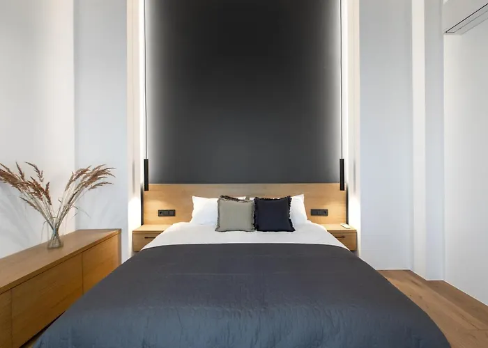 Апартаменти Holidayplus Multiple Apartments, By Cohost Паланга