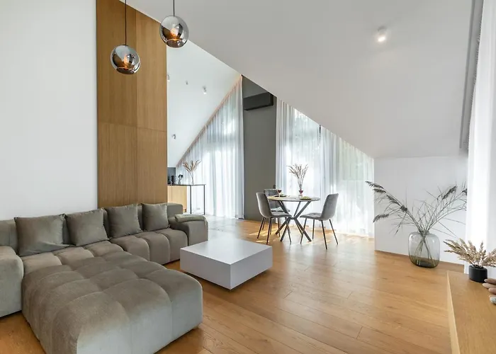 Holidayplus Multiple Apartments, By Cohost Паланга