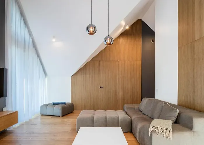 Апартаменти Holidayplus Multiple Apartments, By Cohost Паланга