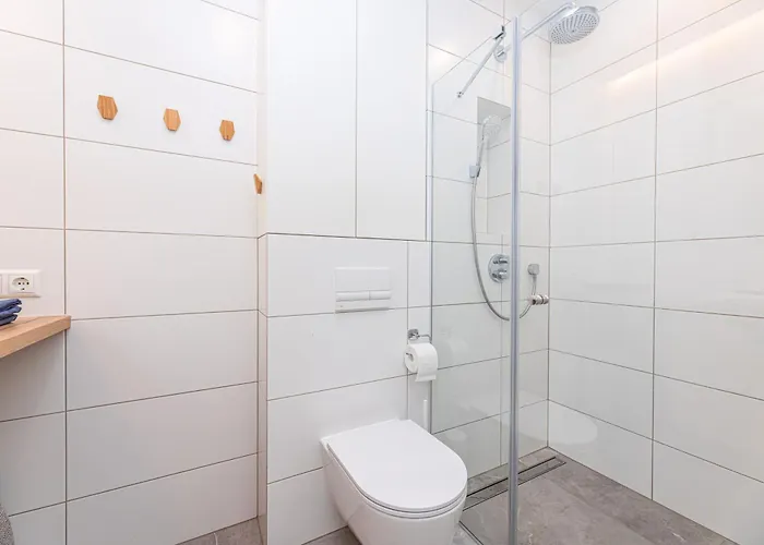 Holidayplus Multiple Apartments, By Cohost Апартаменти Паланга