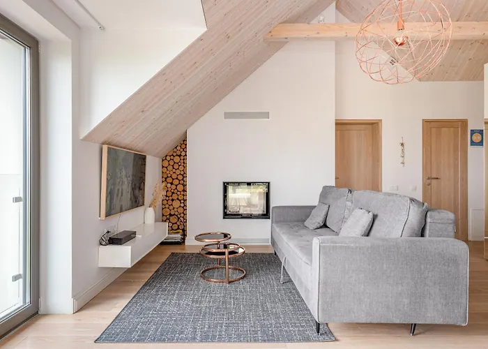 Holidayplus Multiple Apartments, By Cohost