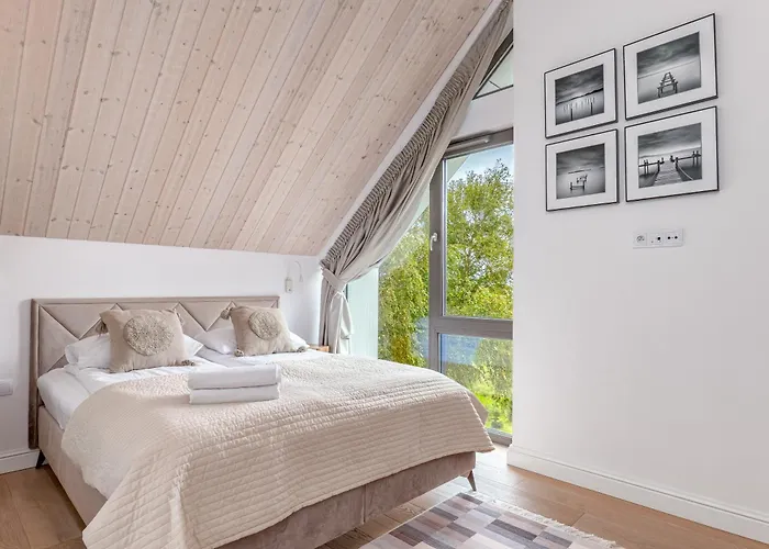 Holidayplus Multiple Apartments, By Cohost شقة